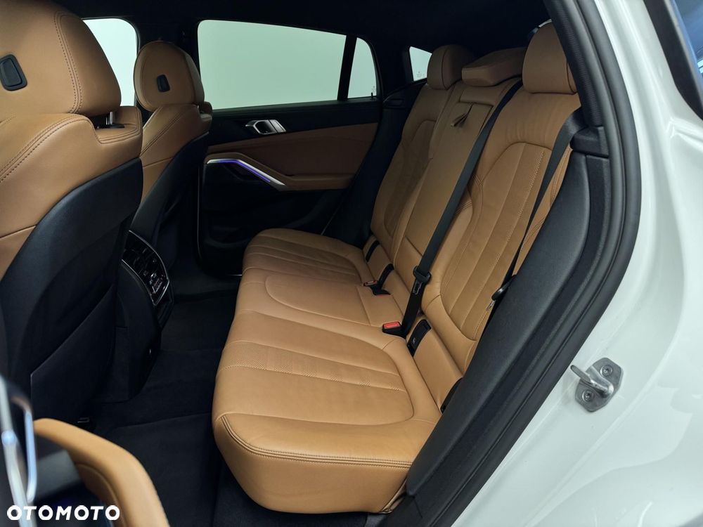 BMW X6 - 21