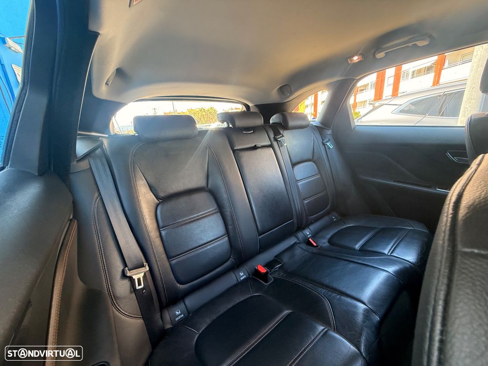 Jaguar F-Pace 2.0 i4D Prestige AWD Aut. - 16
