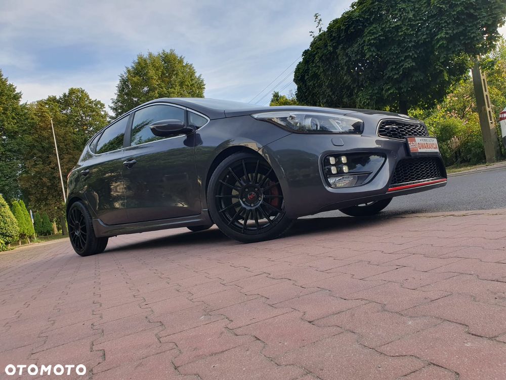 Kia Ceed 1.6 T-GDI GT XL - 25