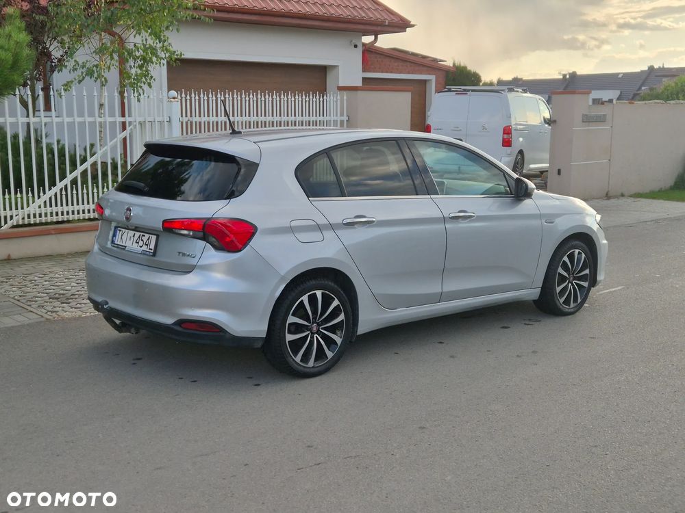 Fiat Tipo 1.6 MultiJet 16v Lounge - 17