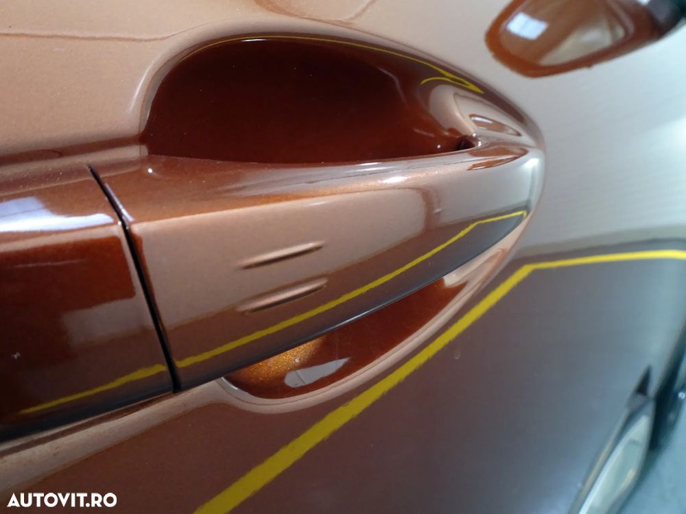 Peugeot 3008 1.2 PureTech 130 EAT8 GT - 24