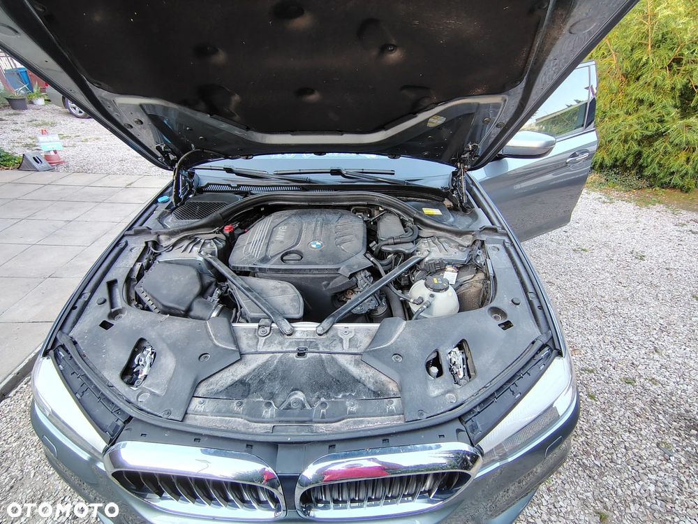 BMW Seria 5 520d M Sport sport - 12