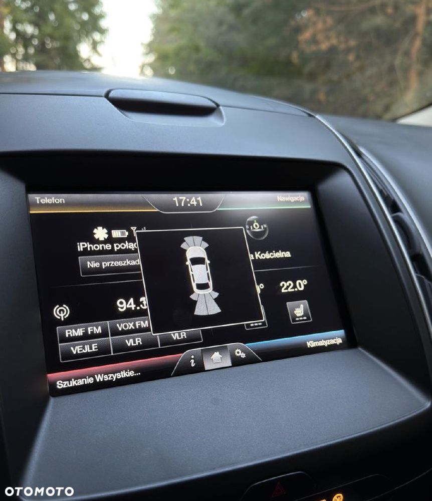 Ford S-Max - 12