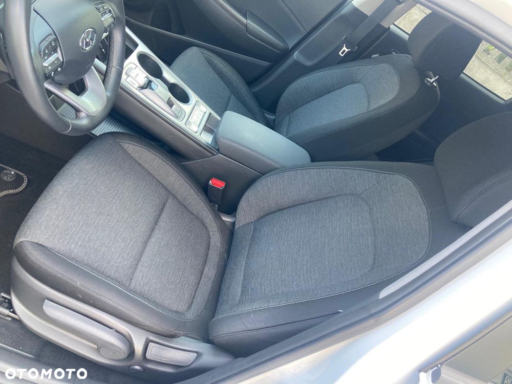 Hyundai Kona 64kWh Style - 19