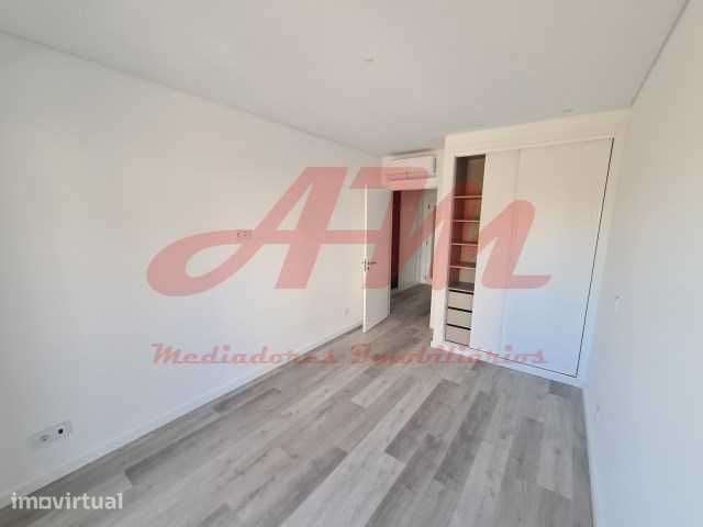 Excelente apartamento T3 semi-novo para arrendamemto - Grande imagem: 5/12
