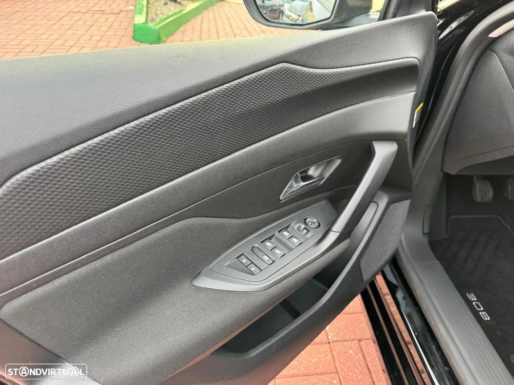 Peugeot 308 SW 1.2 PureTech Active Pack - 10