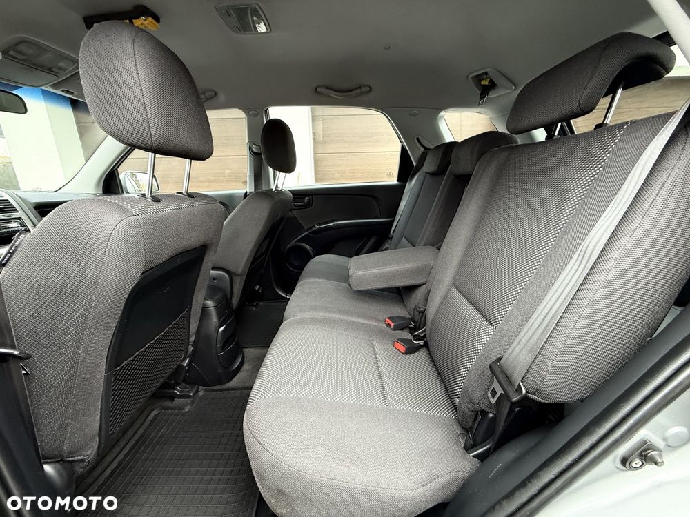 Kia Sportage 2.0 Tour 2WD - 18