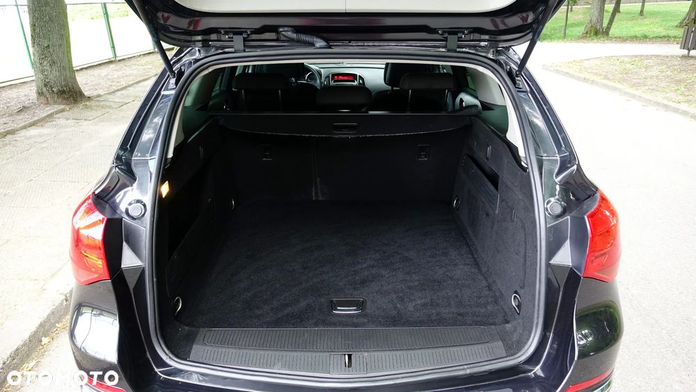Opel Astra 1.4 Innovation - 31