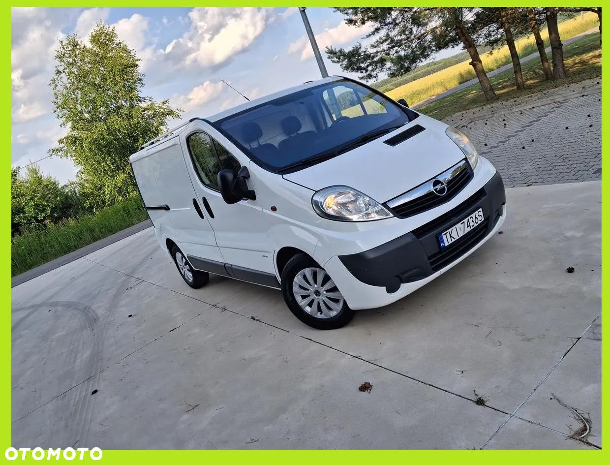 Opel Vivaro - 1