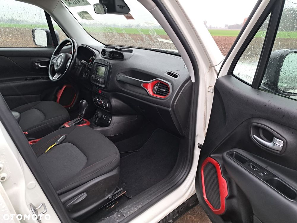 Jeep Renegade - 15