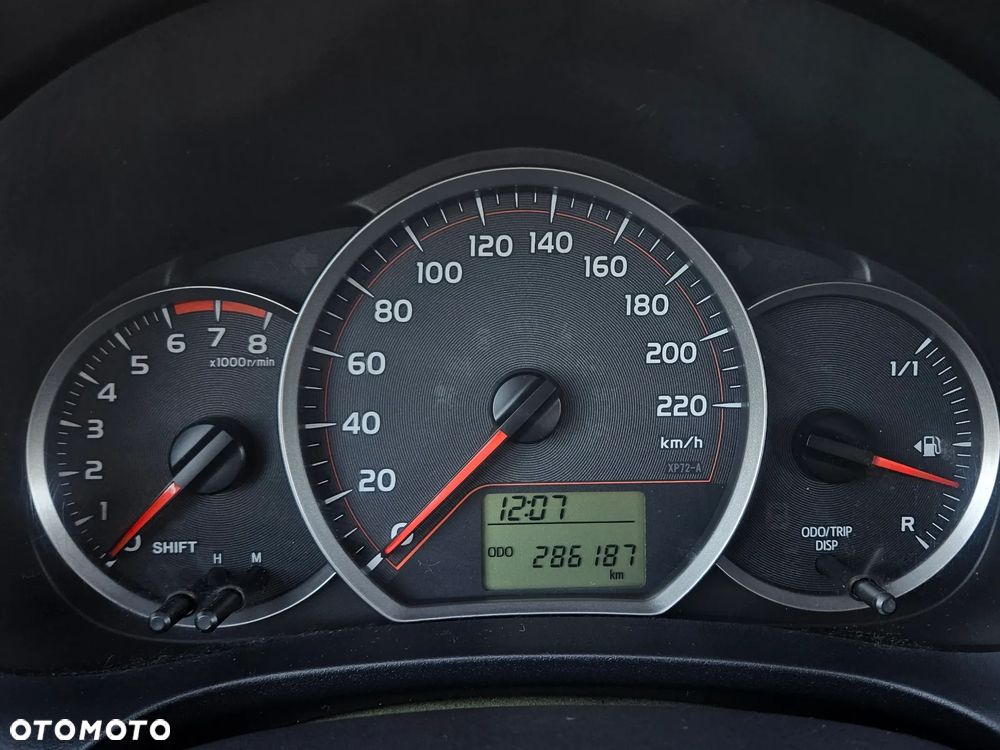 Toyota Yaris 1.33 Luna - 12