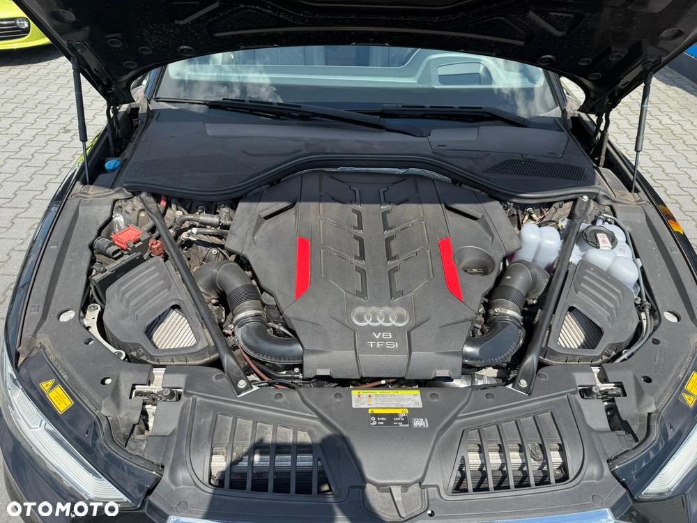 Audi S8 TFSI mHEV Quattro Tiptr - 11