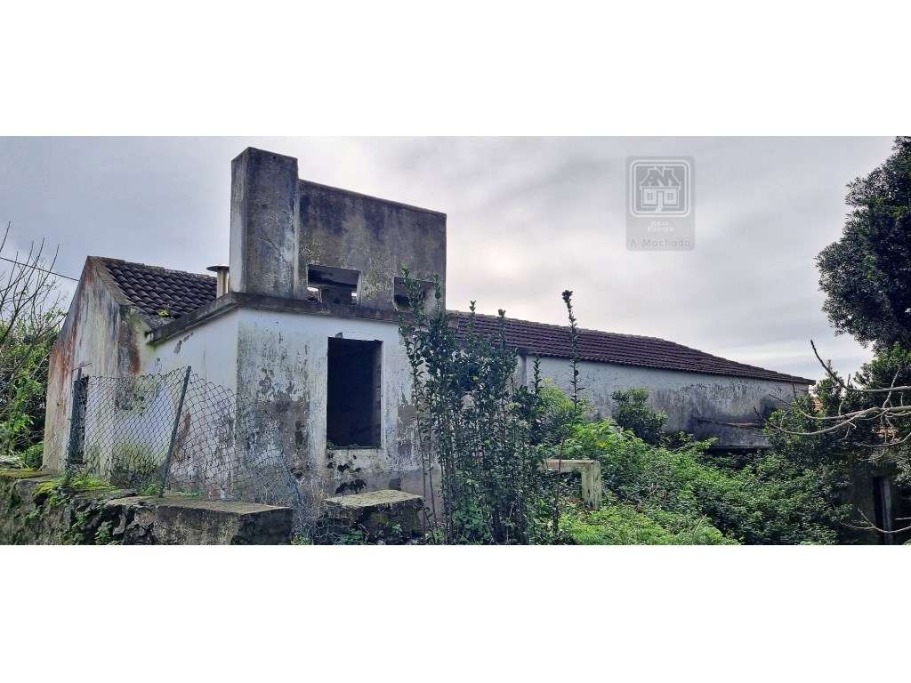 VENDA de CASA - MORADIA para reabilitar - São Bartolomeu de Regatos... - Grande imagem: 2/8