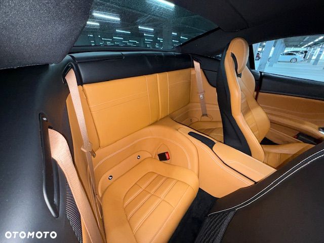 Ferrari California T - 21