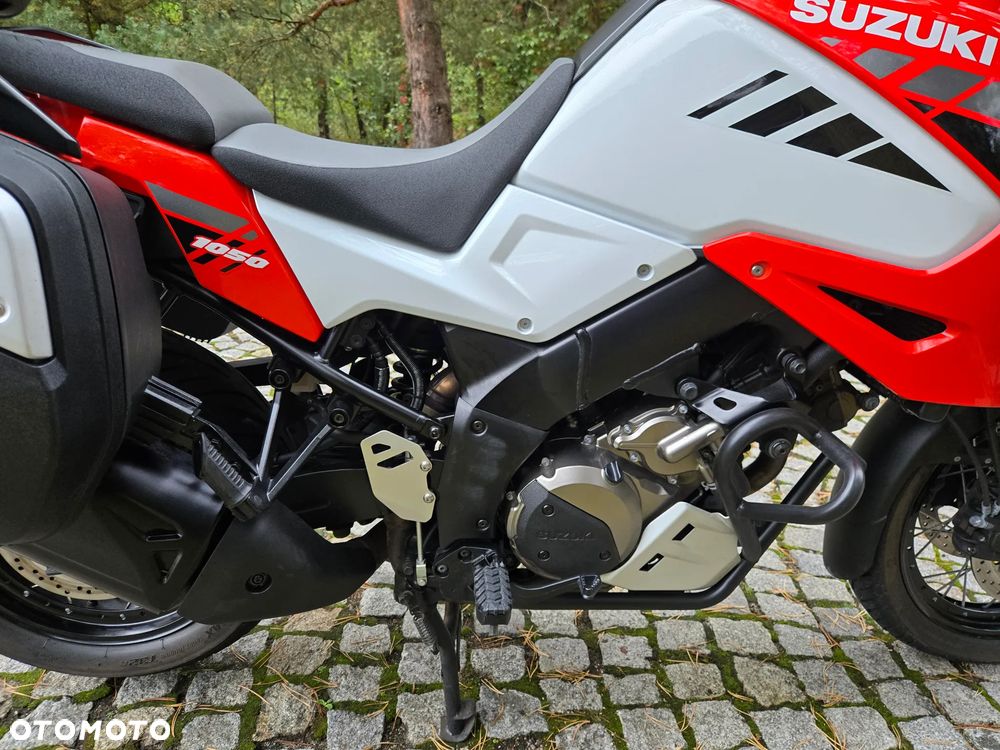 Suzuki V-STROM - 28