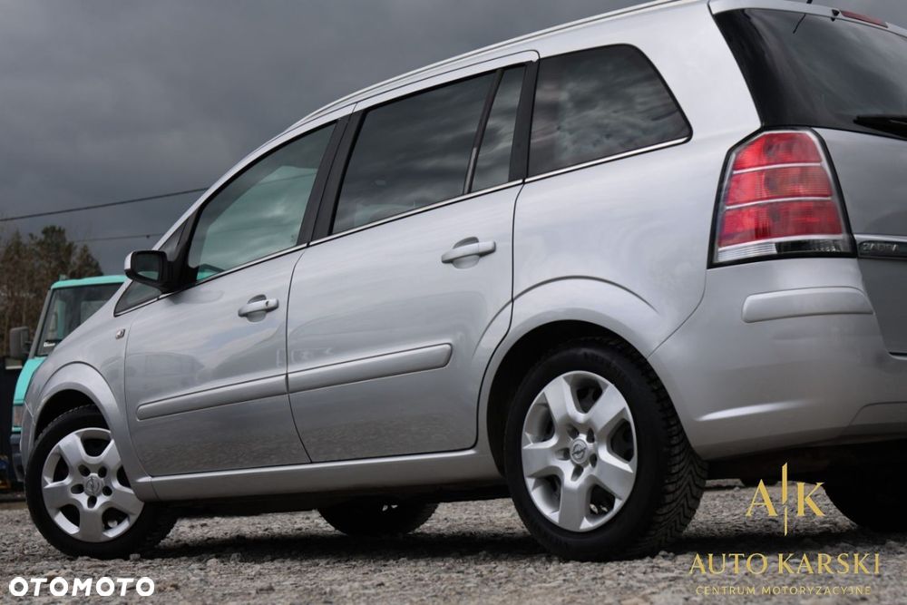 Opel Zafira - 16