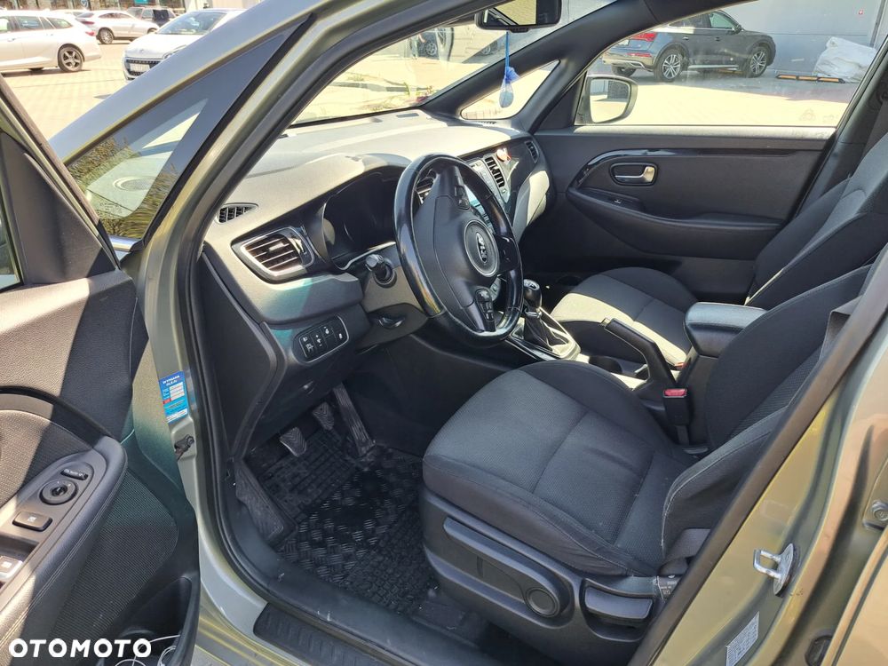 Kia Carens 1.7 CRDi L - 14