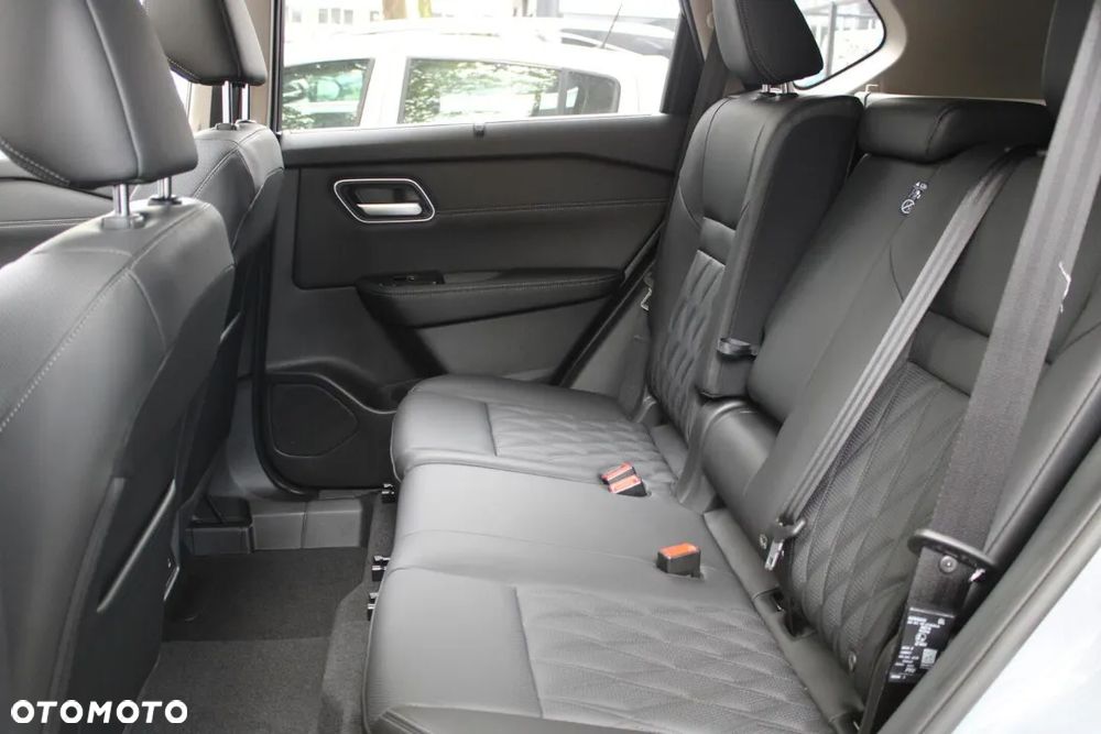 Nissan X-Trail - 10