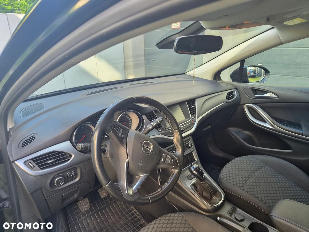 Opel Astra - 18