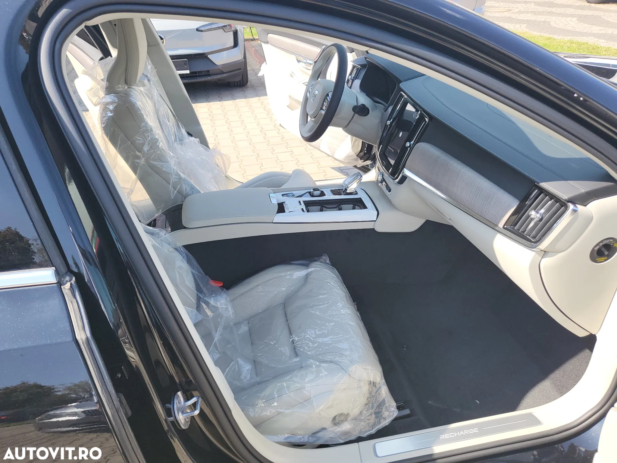Volvo S90 Recharge T8 AWD Plus Bright - 13