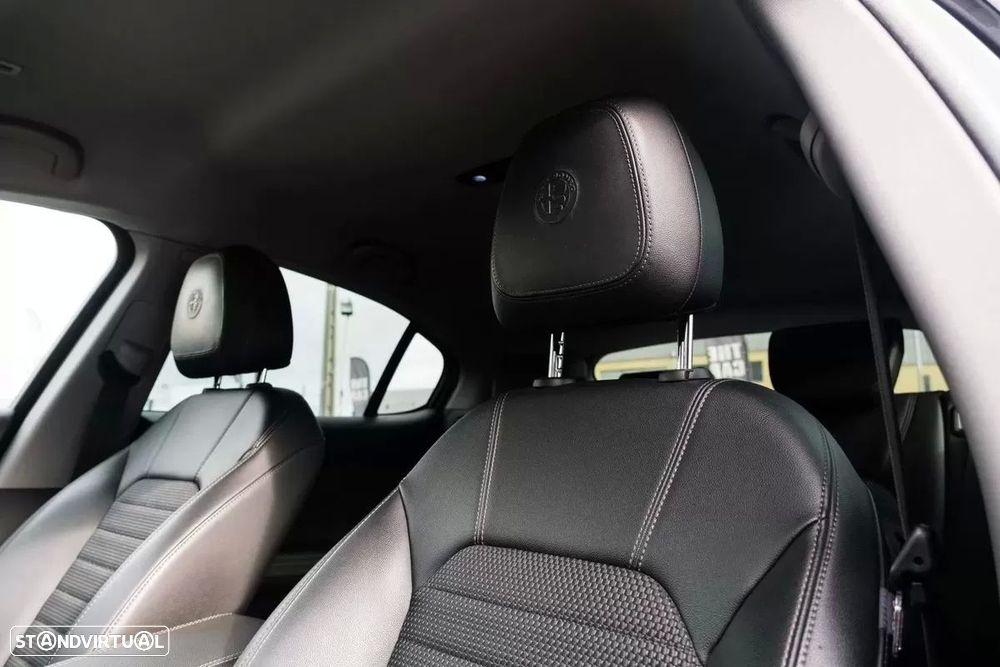 Alfa Romeo Stelvio 2.2 D Super AT8 - 17