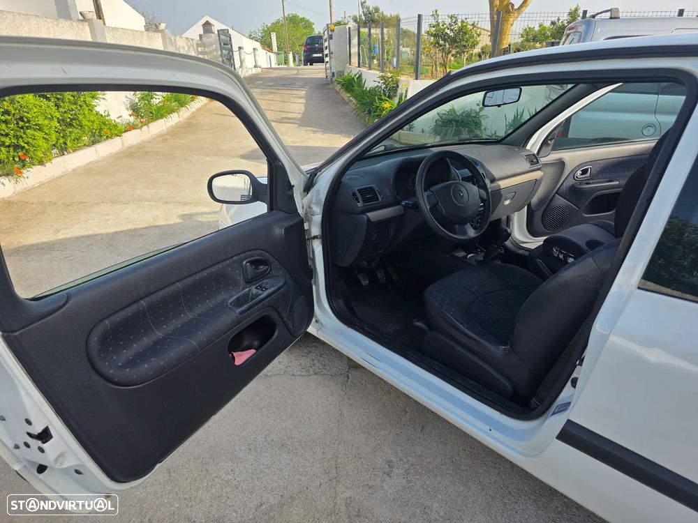 Renault Clio 1.5 dCi Confort - 8