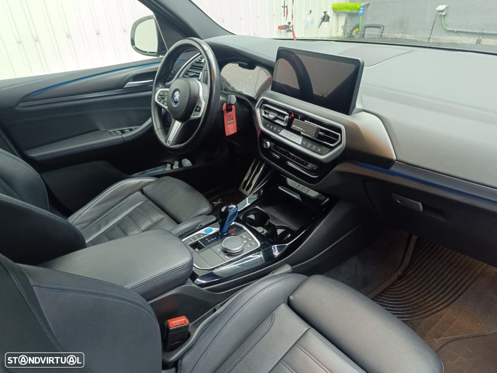 BMW iX3 M Sport Inspiring - 4