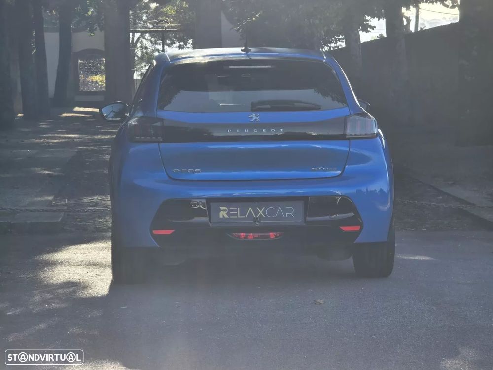 Peugeot e-208 - 12