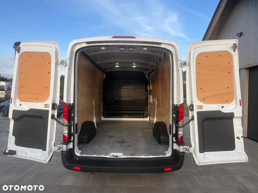 Ford Transit - 21