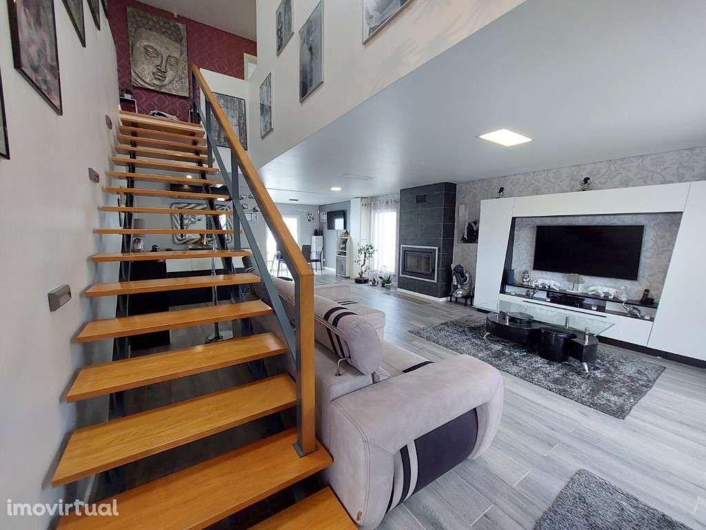 Moradia Isolada para Venda na Quinta do Conde - Grande imagem: 4/35