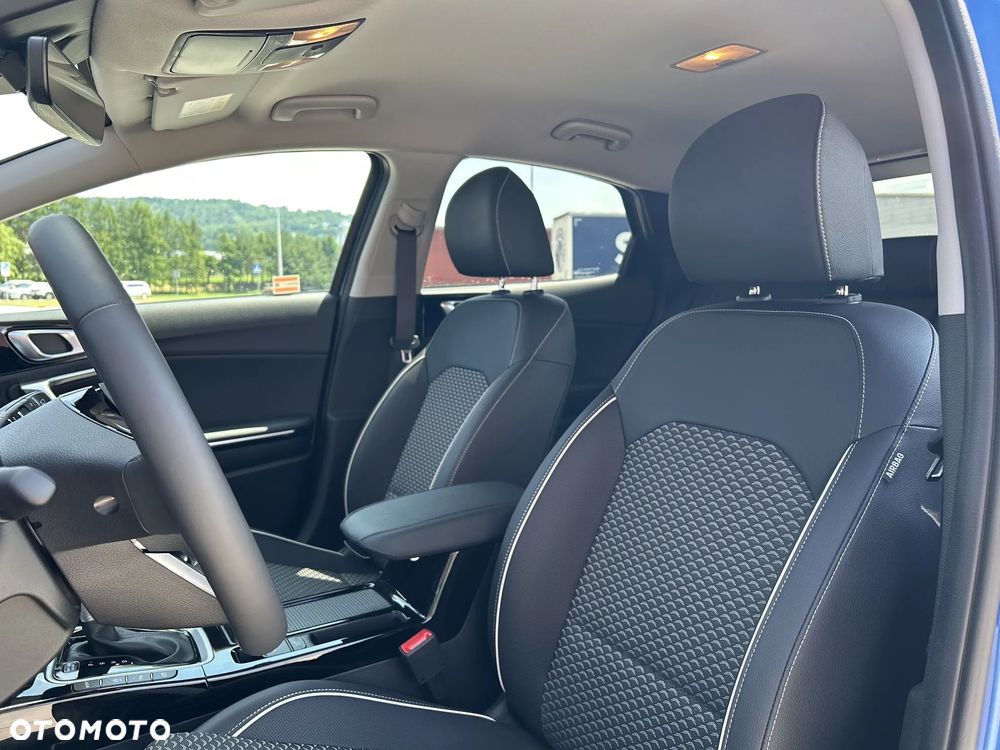 Kia XCeed 1.6 T-GDI Business Line DCT - 12