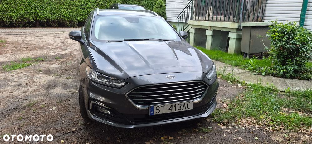 Ford Mondeo 2.0 Hybrid Titanium - 1