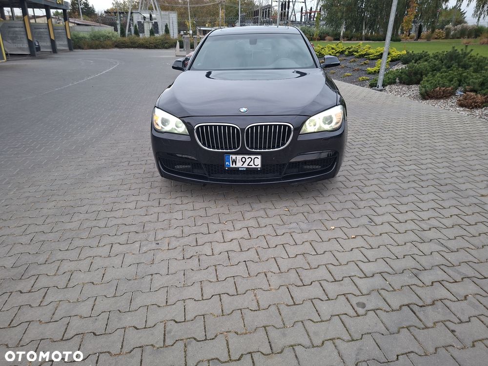 BMW Seria 7 - 18