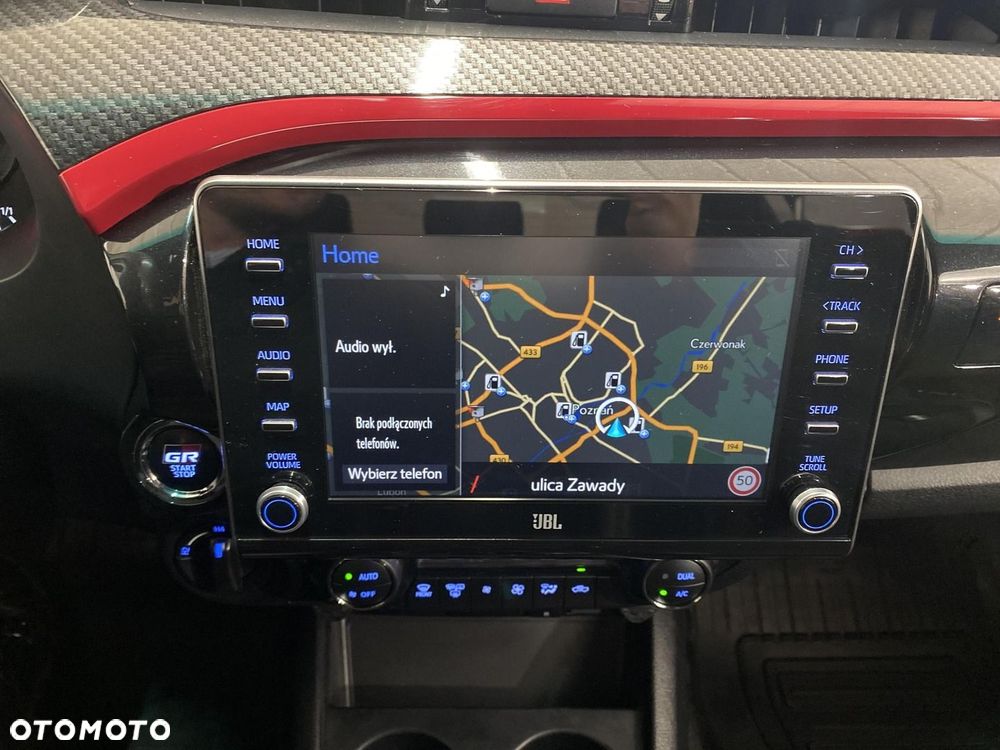 Toyota Hilux 2.8 D-4D Double Cab GR Sport 4x4 - 16