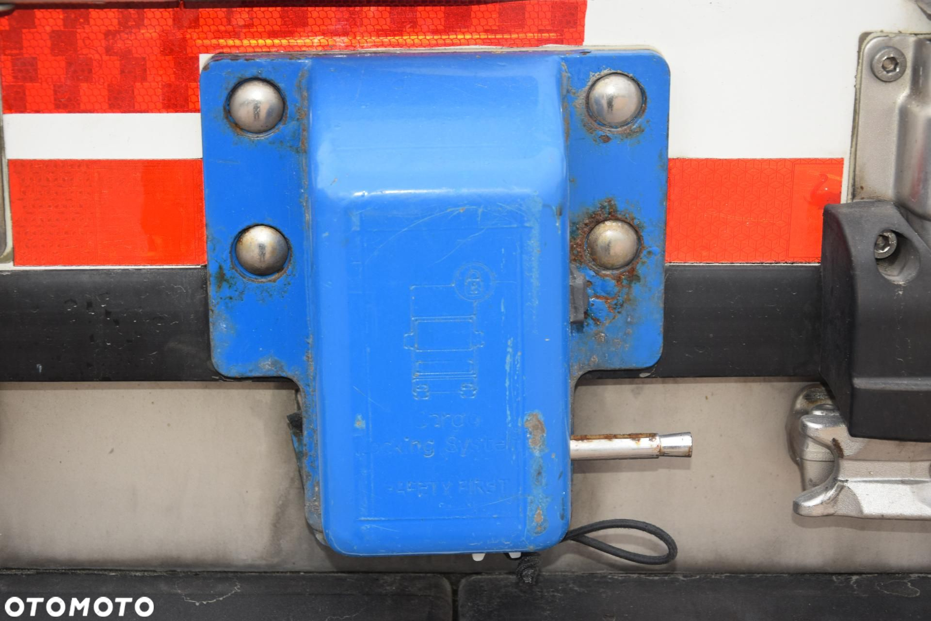 Schmitz Cargobull SKO FP 60 ThermoKing SLXi 300 - 9