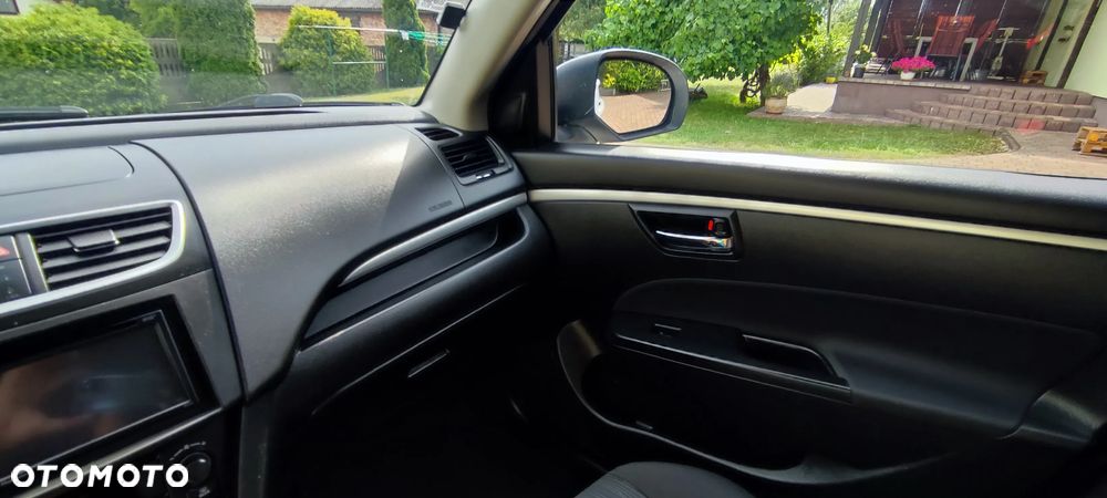 Suzuki Swift 1.2 Premium - 23