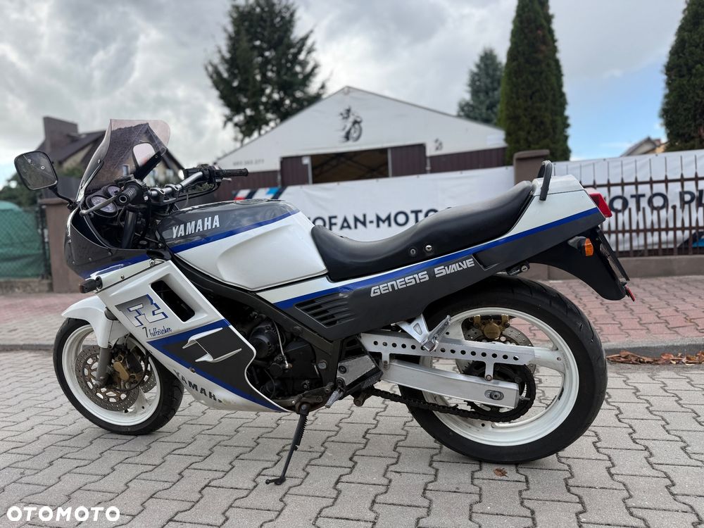 Yamaha FZ - 15