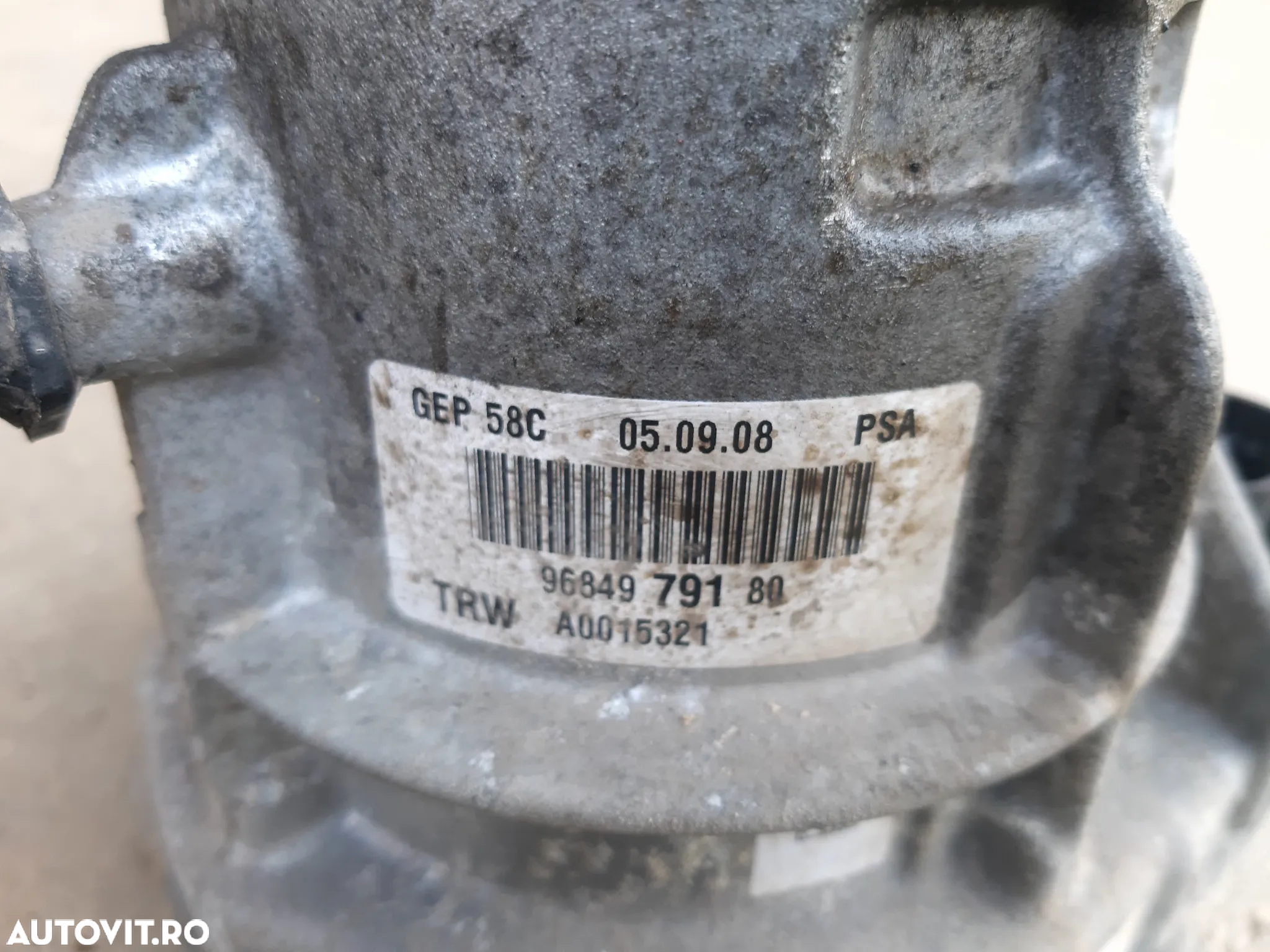 Pompa servodirectie  PEUGEOT 308  cod 9684979180 - 3