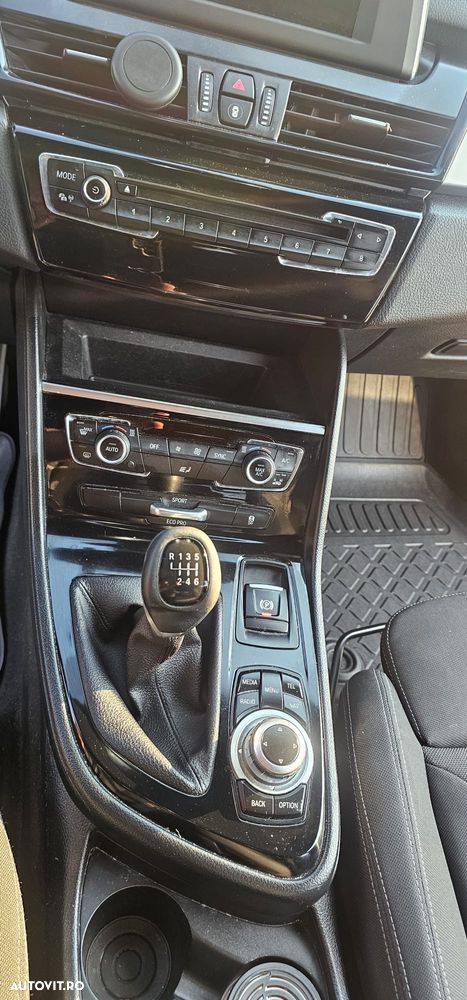 BMW Seria 2 218d Sport Line - 6