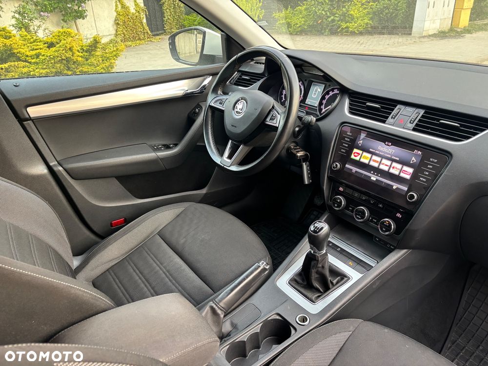 Skoda Octavia 2.0 TDI Edition - 6