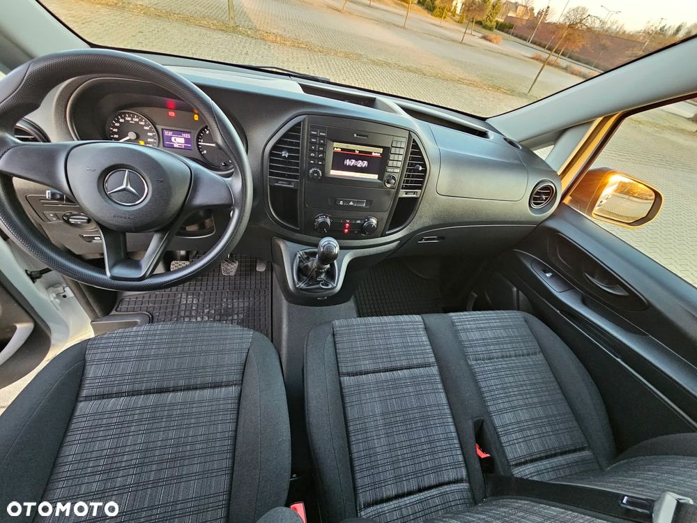 Mercedes-Benz Vito - 21