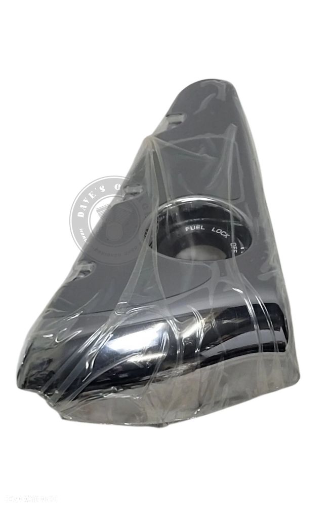 Osłona stacyjki Harley Davidson V Rod 66339-05 - 1