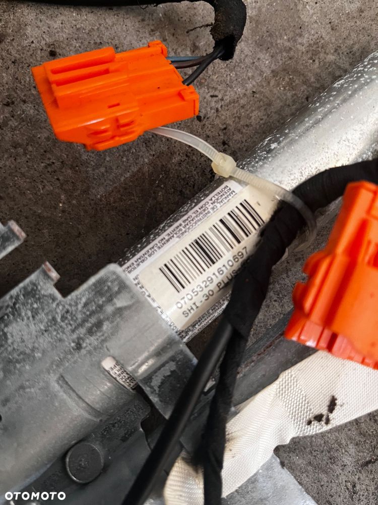 Kurtyna lewa/prawa Maserati Quatroporte V 2006r - 5