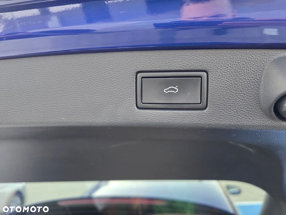 Volkswagen Arteon 2.0 TDI SCR DSG R-Line - 36