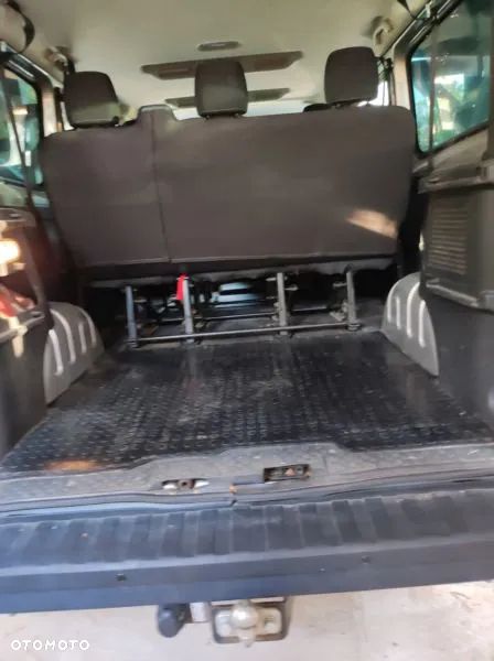 Opel Vivaro - 9