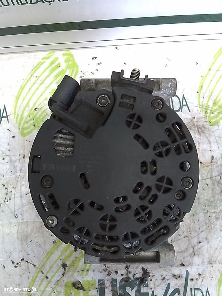 Alternador Mercedes-Benz C-Class (W204) - 4