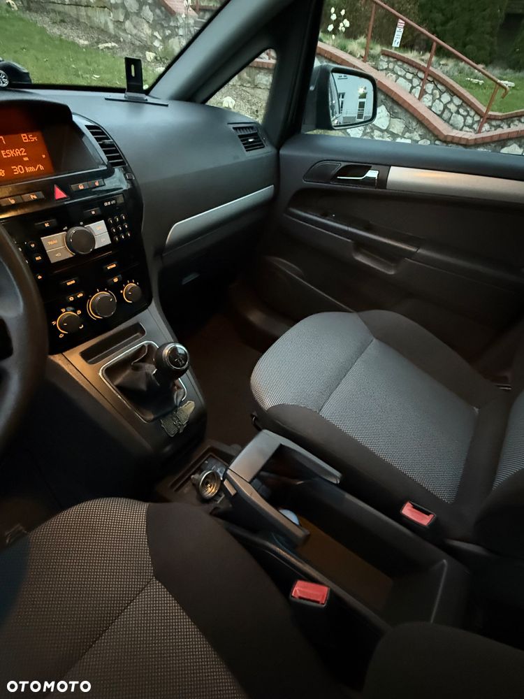 Opel Zafira 1.8 Edition 111 Jahre - 10