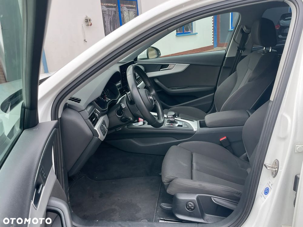 Audi A4 Avant 40 TDI Sport S tronic - 2