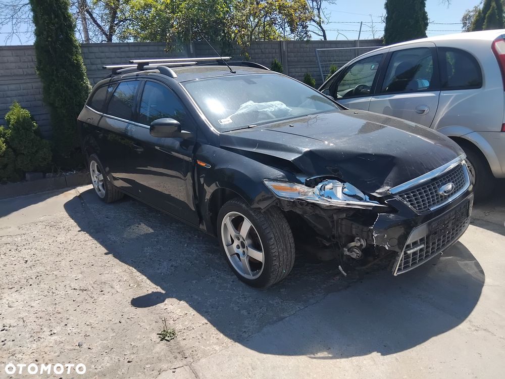 Ford Monde MK4 z silnikiem 2,0 benzyna lakier kod G6 Części - 1