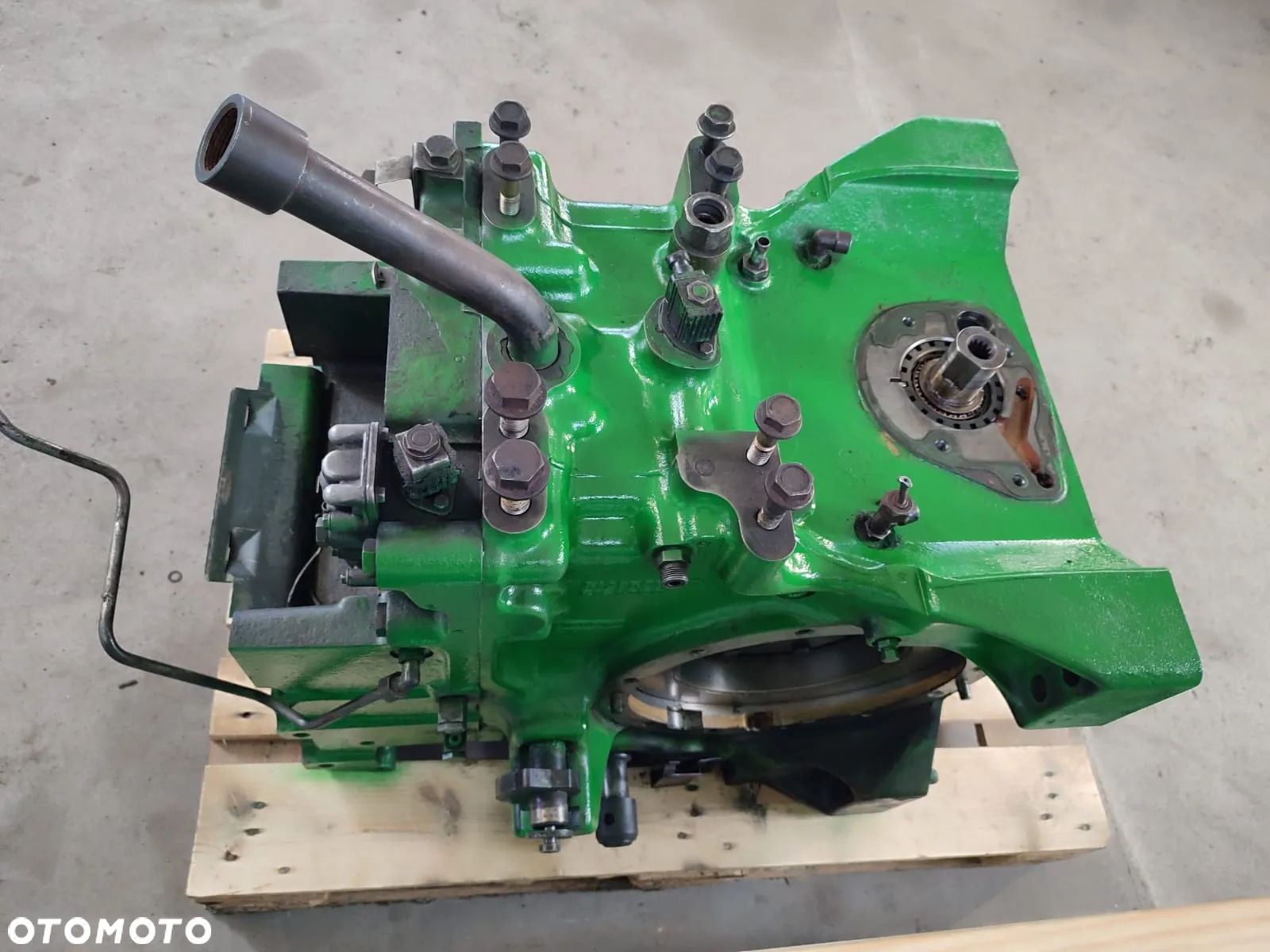 Dyferencjał RE154855 JOHN DEERE 6810 - 9